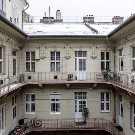 Apartment Stylish Modern Studio - Minutes Away From Parliame Budapest